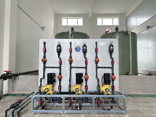 Tratamiento de agua fácil Máquina de dosificación química automática integrada con PAC KMnO4